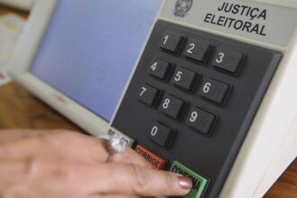 rj:-quase-13-milhoes-de-eleitores-estao-aptos-a-votar-no-1o-turno