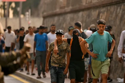 cerca-de-69,5-mil-migrantes-estao-retornando-a-marrocos-vindos-de-ceuta