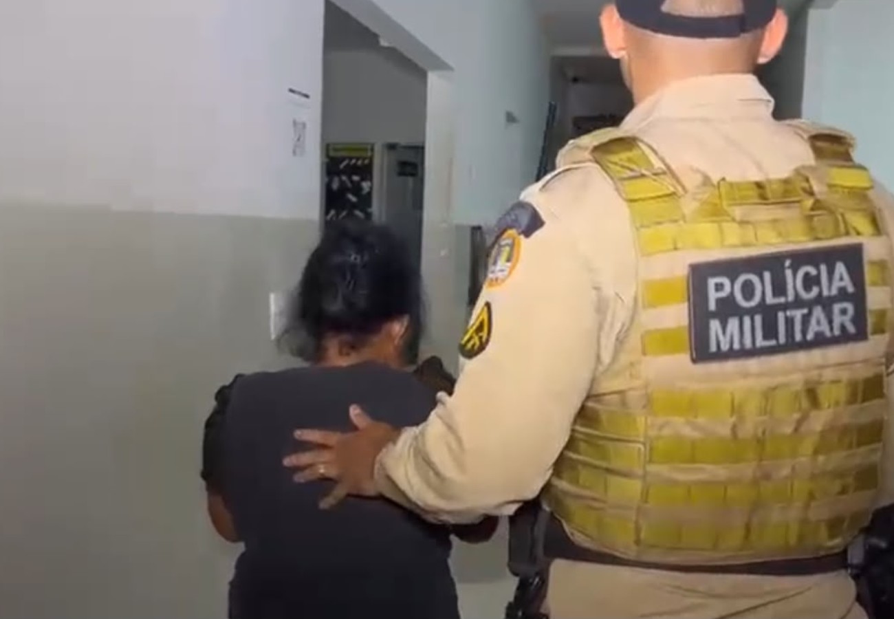 idosa-de-91-anos-e-resgatada-apos-ser-encontrada-em-extrema-vulnerabilidade-e-filha-e-presa-por-desacato