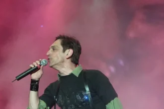 paulo-miklos-esta-internado-com-pneumonia-e-cancela-show-em-mg