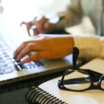 mulheres-sao-maioria-no-setor-de-seguros,-mas-minoria-na-lideranca