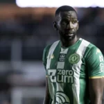 jogador-da-chapecoense-e-internado-com-lesao-no-pancreas-apos-enfrentar-cruzeiro