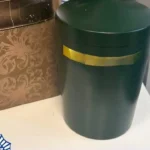 policia-procura-familia-que-esqueceu-urna-com-cinzas-em-supermercado