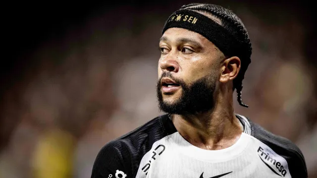 memphis-viaja-para-assinar,-mas-renovacao-com-corinthians-ainda-e-incerta