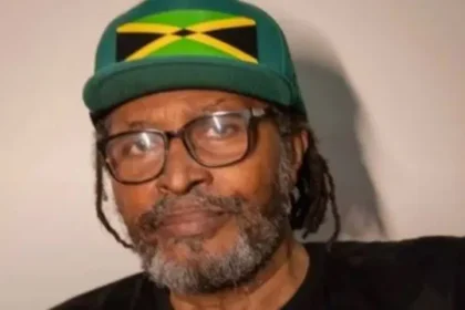 edson-gomes-e-internado-na-uti-apos-passar-mal-depois-de-show-na-bahia