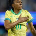 barca-anuncia-kerolin-com-valor-recorde-no-futebol-feminino-brasileiro