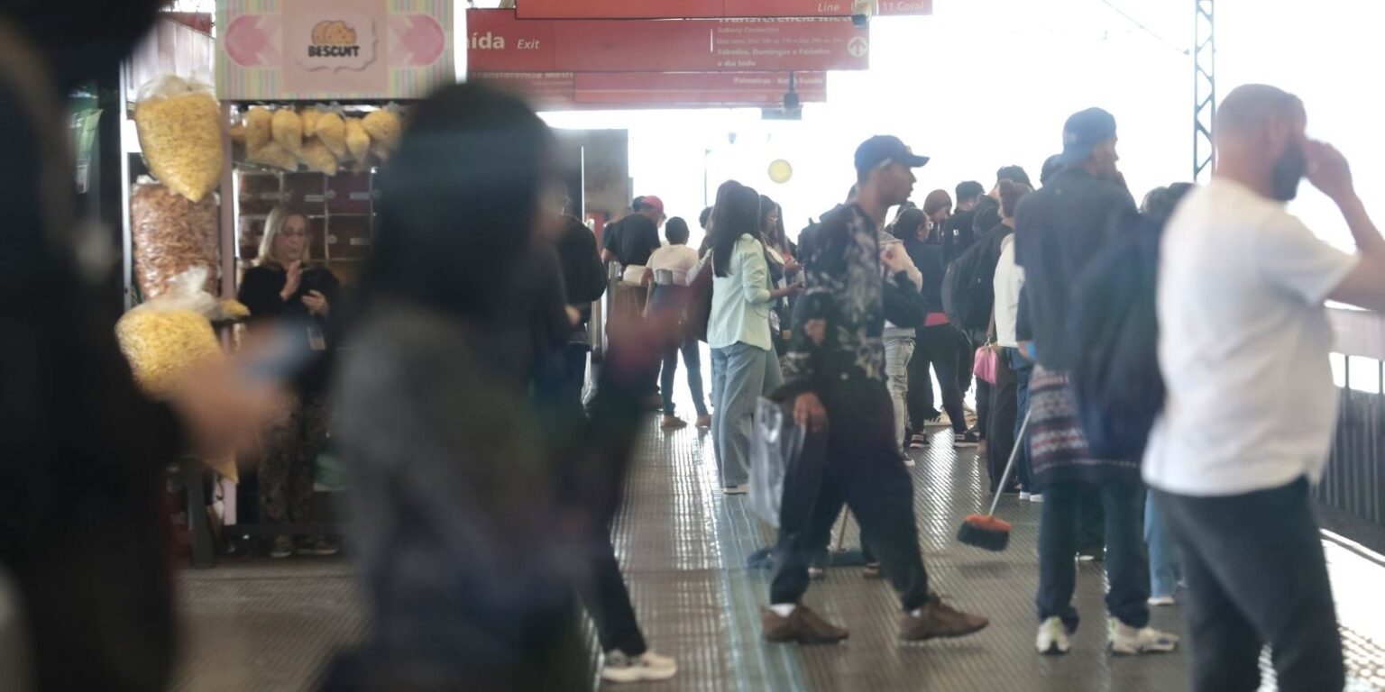 sp:-ferroviarios-mantem-greve-por-falta-de-garantia-de-empregos