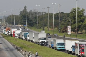lei-garante-frete-minimo-no-transporte-de-cargas;-saiba-o-que-muda