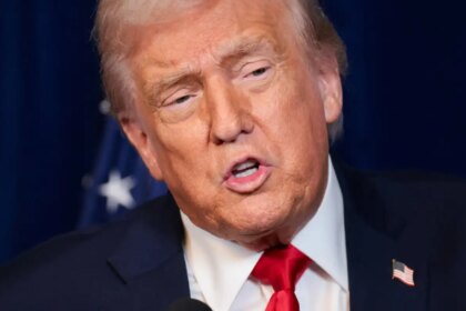 trump-assina-decretos-e restringe cidadania-por-nascimento
