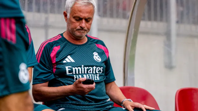 “e-sagrado”:-mourinho-motiva-aviso-aos-jogadores-do-real-madrid
