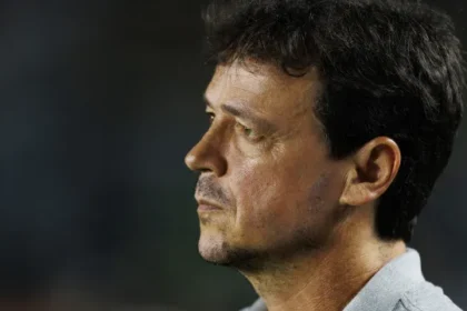 diniz-se-diz-ansioso-para-contar-com-memphis-no-corinthians:-‘vai-dar-peso-para-o-time’