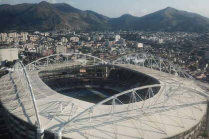 ventania-no-rio-adia-botafogo-x-fluminense-pelo-brasileirao-feminino