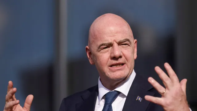 fifa:-infantino-enfrenta-maior-crise-apos-plano-frustrado