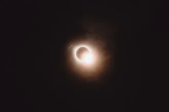 planeia-ver-o-eclipse-solar?-eis-as-4-apps-que-deve-ter-no-celular