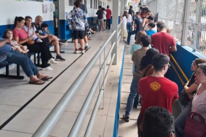 paulistanos-enfrentam-filas-para-tomar-vacina-contra-sarampo