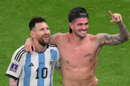 de-paul-marca-e-homenageia-pai-de-messi-em-derrota-do-inter-miami-na-leagues-cup