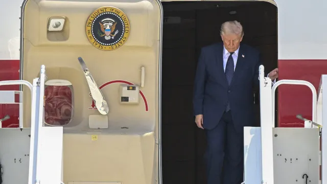 trump-deixou-cupula-da-otan-em-voo-militar-secreto-apos-ameaca-do-ira