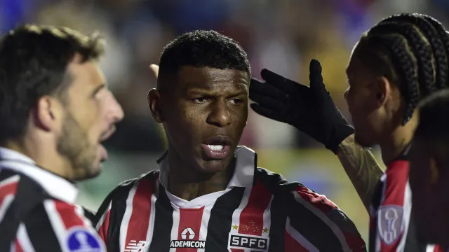 arboleda-revela-depressao-apos-ficar-30-dias-afastado-do-sao-paulo