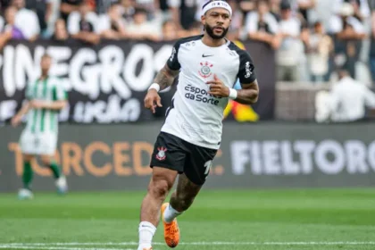 memphis-deixa-corinthians-com-3-tacas,-20-gols-e-ano-de-2026-discreto