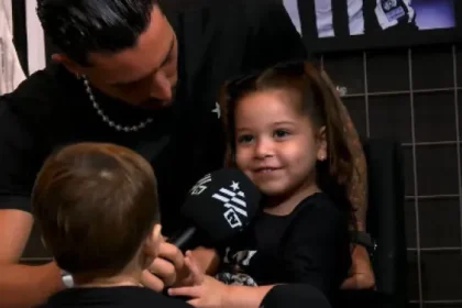 filha-de-alex-telles-canta-hino-do-botafogo-e-video-viraliza;-assista