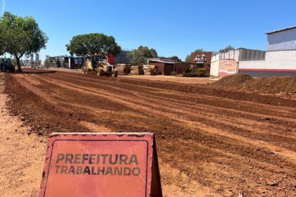 prefeitura-inicia-pavimentacao-de-estacionamentos-da-avenida-siqueira-campos