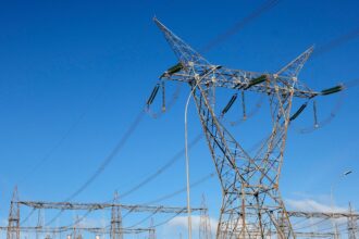 consumidores-poderao-escolher-fornecedores-de-energia-a-partir-de-2027