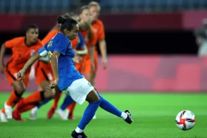 camara-aprova-lei-com-medidas-para-promover-futebol-feminino-no-pais