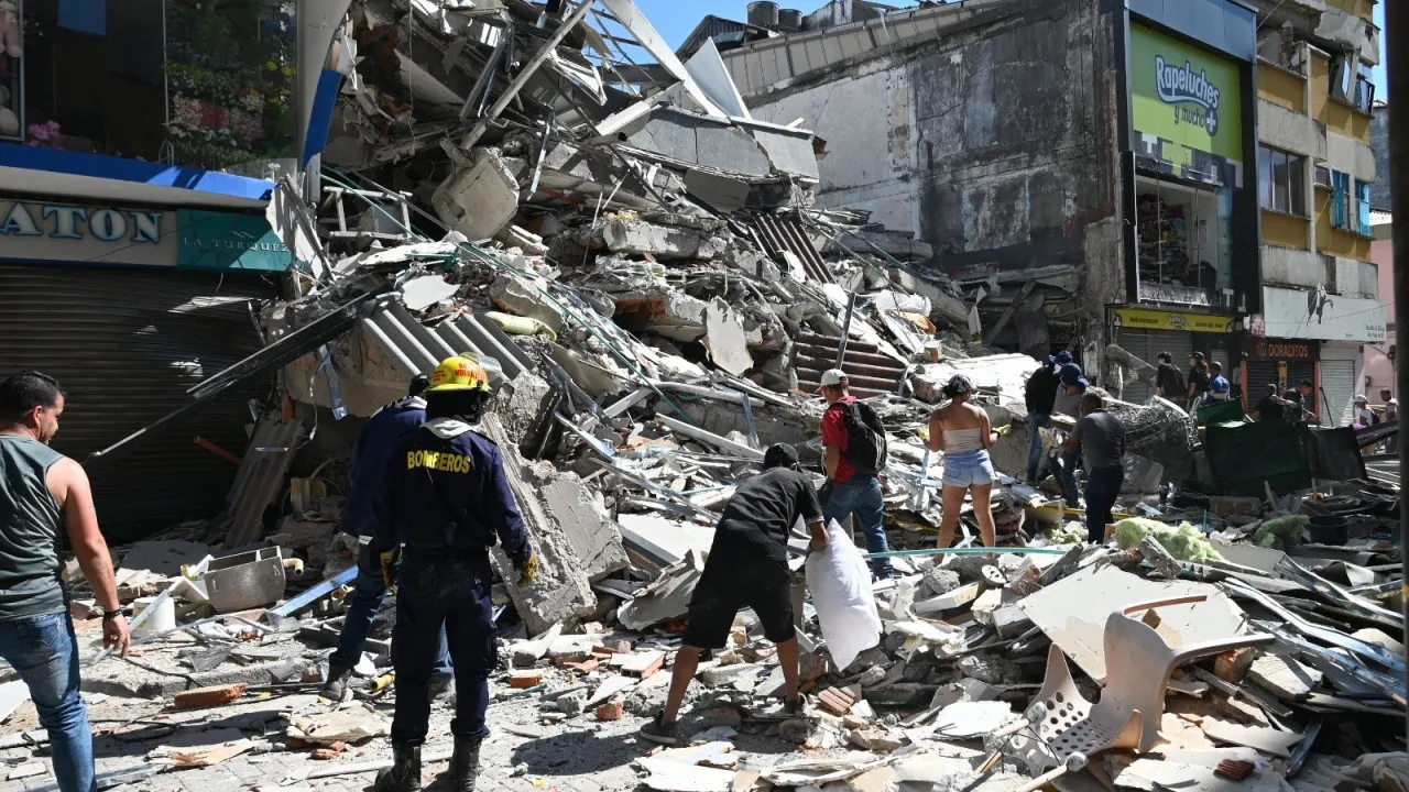 apos-terremoto,-colombia-so-aceitou-socorristas-de-paises-governados-pela-direita