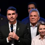 plano-de-governo-de-flavio-bolsonaro-propoe-limites-ao-stf-e-rebate-discurso-de-lula-sobre-soberania