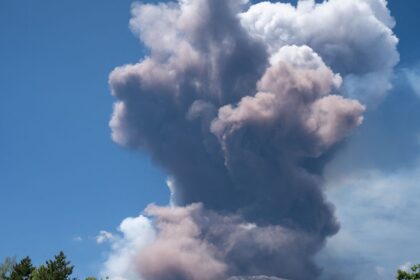 erupcao-do-etna-prolonga-fechamento-de-aeroporto-na-sicilia