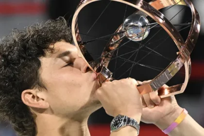 ben-shelton-vence-nakashima-e-conquista-bicampeonato-em-montreal