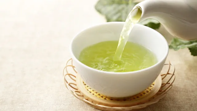 cha-verde-substituindo-cafe?-entenda-efeitos-de-cada-bebida-no-organismo