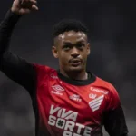 jogador-do-athletico-pega-13-anos-de-prisao-por-estupro