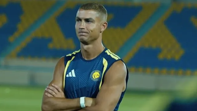 cristiano-ronaldo-volta-das-ferias-e-surpreende-fas-com-mudanca-no-visual