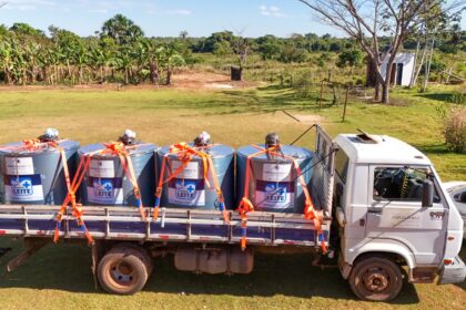 prefeitura-de-araguaina-aumenta-apoio-aos-produtores-rurais-com-entrega-de-15-tanques-resfriadores-para-armazenamento-de-leite