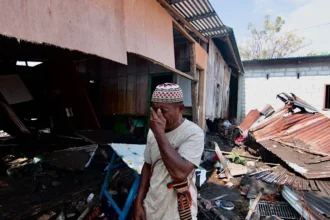 sobe-para-50-o-numero-de-mortos-apos-terremoto-na-indonesia