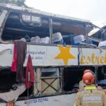 nove-pessoas-morrem-em-tombamento-de-onibus-em-petropolis