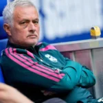 mourinho-aparece-com-olho-roxo-em-jogo-do-real-madrid;-saiba-o-motivo