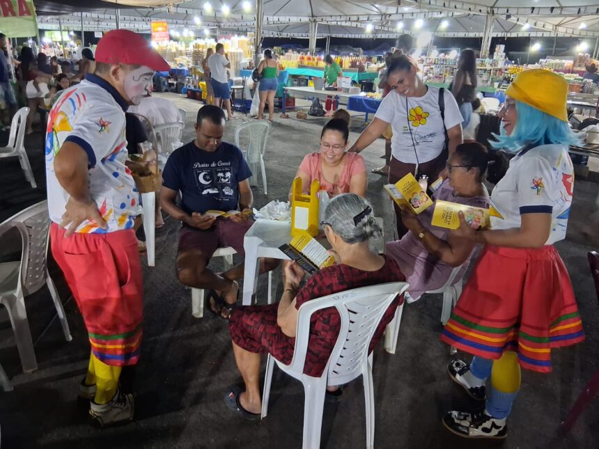 prefeitura-orienta-sobre-combate-ao-trabalho-infantil-na-feira-do-jardim-aureny-iii