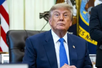 trump-ameaca-bombardear-oma-se-pais-‘atrapalhar’-acordo-em-ormuz