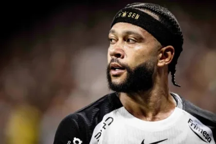 corinthians-avalia-possivel-renovacao-com-memphis-como-saida-para-fair-play