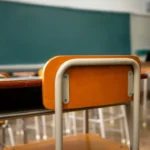 mensalidade-escolar-deve-ter-aumento-de-7%-a-11%-em-2027,-aponta-estudo