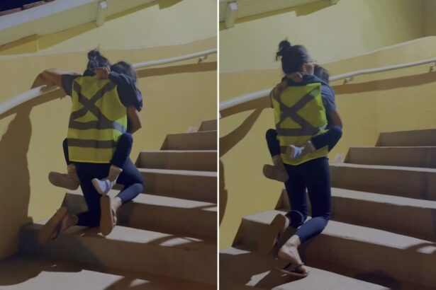 mae-sobe-escadaria-de-santuario-de-joelhos-apos-filha-se-recuperar-de-tumor-cerebral:-‘fe-nos-move-e-fortalece’