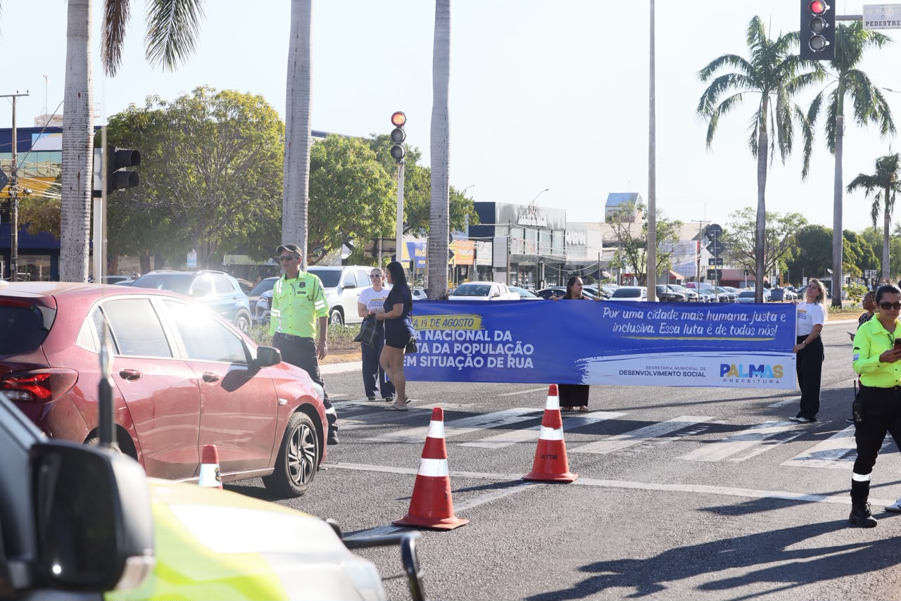 blitz-educativa-conscientiza-sobre-direitos-da-populacao-em-situacao-de-rua