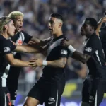 vasco-pega-olimpia-no-defensores-del-chaco-atras-de-vaga-nas-quartas-da-sul-americana