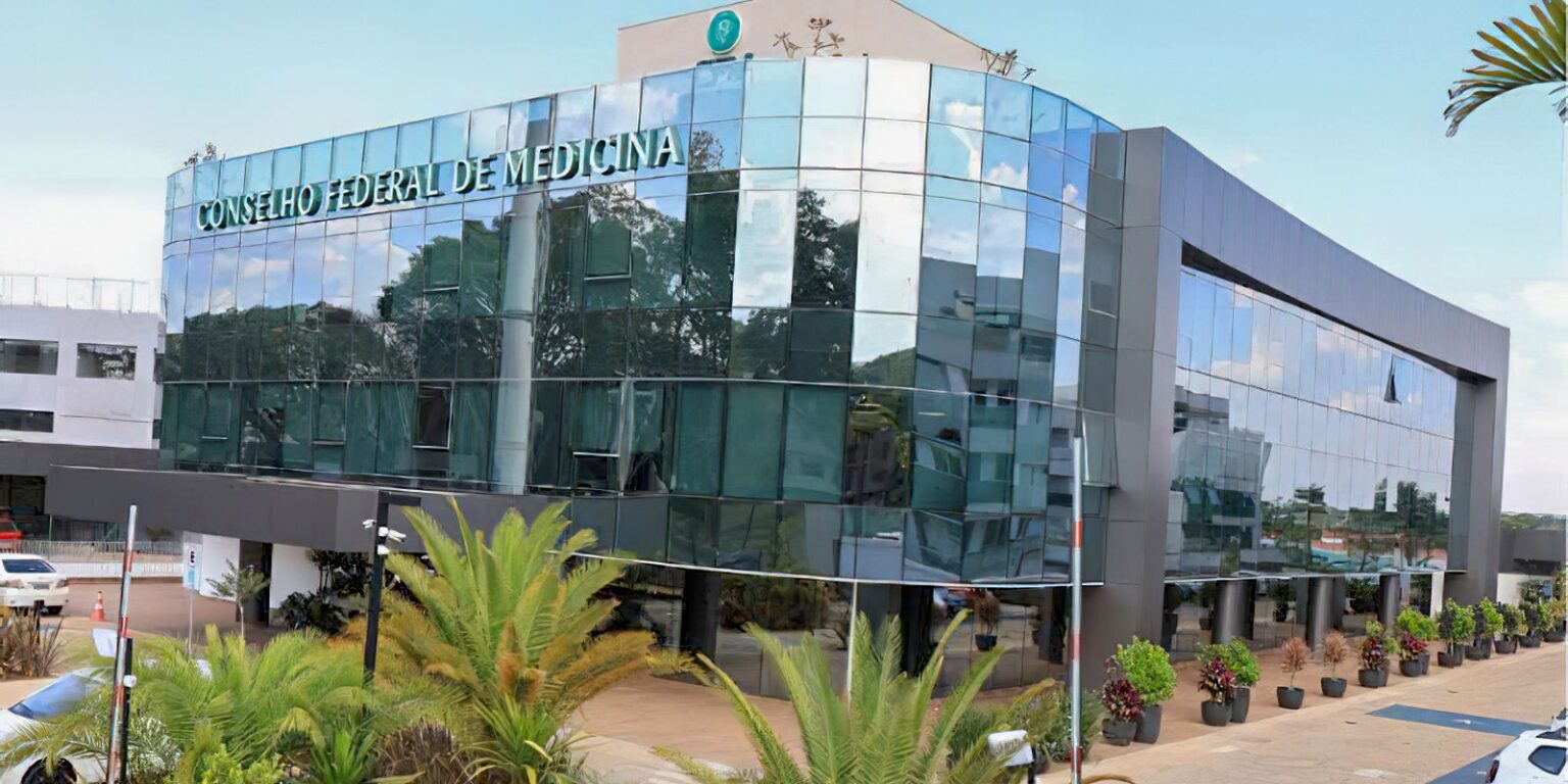 justica-derruba-norma-que-permite-a-dentista-fazer-harmonizacao-facial