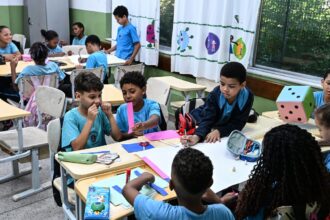 ensino-integral-acelera-aprendizado-de-vulneraveis,-aponta-estudo