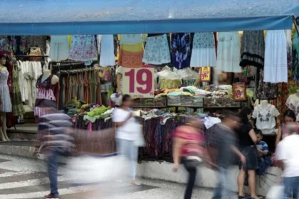 na-contramao-do-mercado,-comercio-varejista-elimina-46-mil-vagas-em-2026