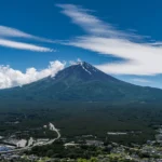 pai-deixa-filho-de-7-anos-sozinho-no-monte-fuji-para-continuar-caminhada