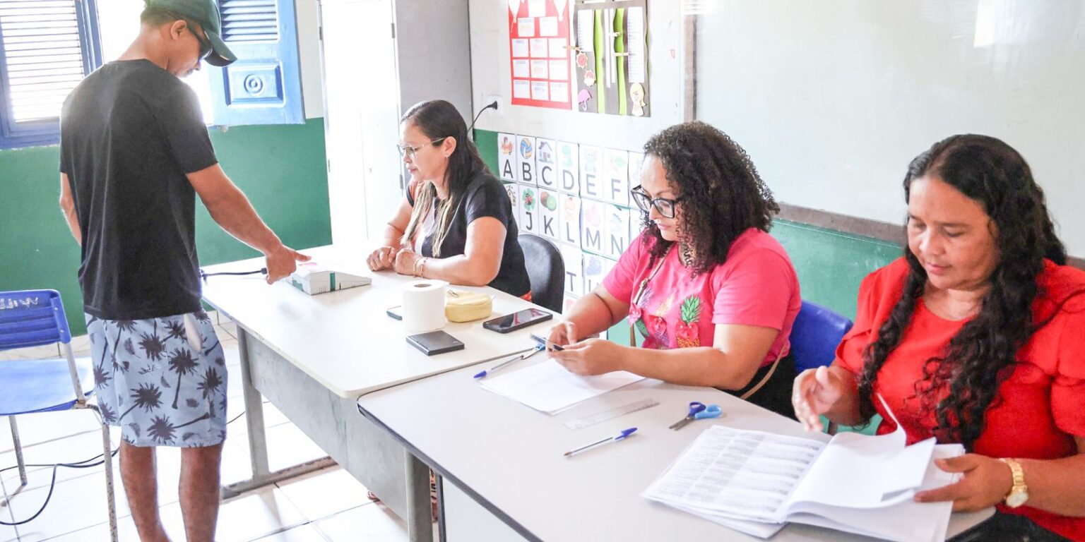 eleitores-participam-de-eleicao-simulada-no-maranhao